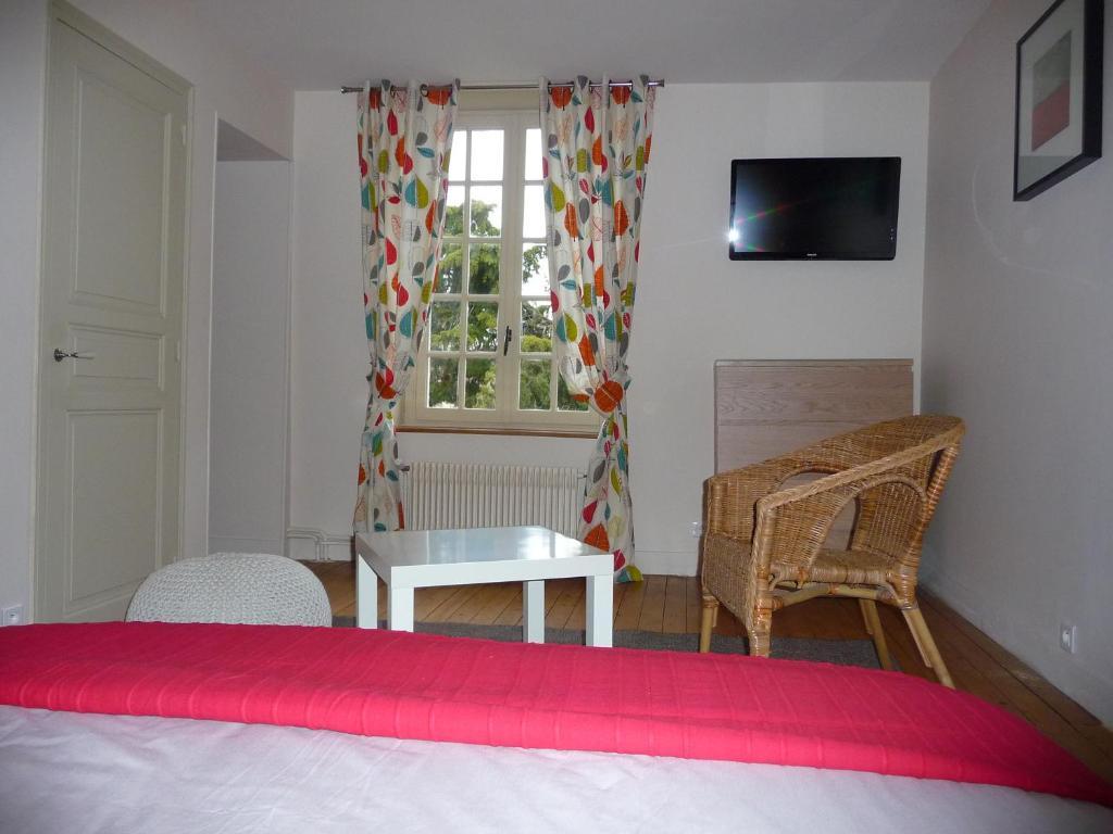 La Maison D'A Cote Bed and Breakfast Alençon Rum bild